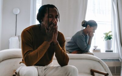 Avoid a Breakup by Knowing These 4 Signs